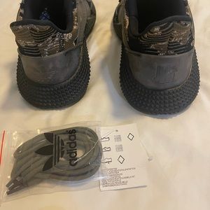 Adidas prophere undefeated size 9 black/olive sneakers